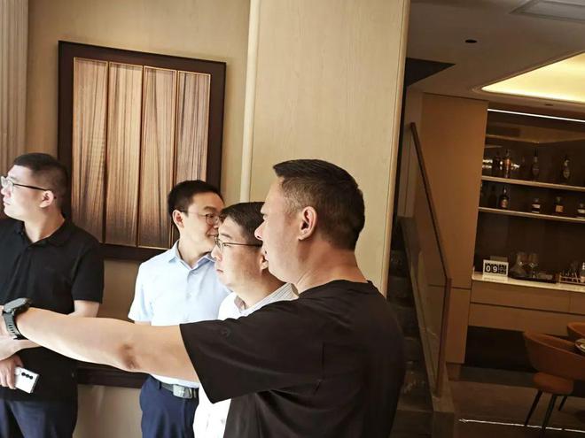 泰禾海上院子最新动态-奉贤领导『泰禾海上院子』视察指导保交房(图2)