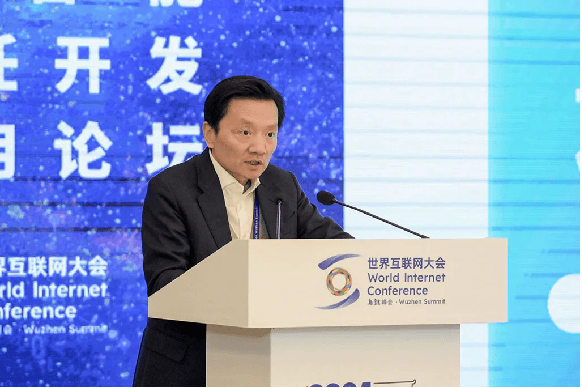 安恒信息范渊在乌镇峰会谈AI：以工具视之、以工具用之、治理之(图1)