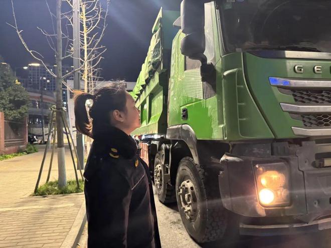 苍南街头女子巡逻队露脸了！(图7)