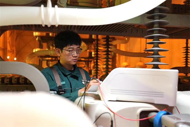 Kaiyun体育网站：±800千伏沂南换流站年检圆满完成(图2)