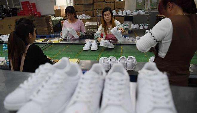 加关税能让“耐克们”回流美国吗？专家：此类美企基本上在本土已不具备生产能力(图3)