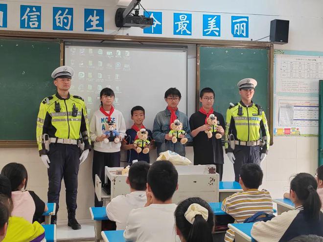 Kaiyun体育网站：【铜陵头条0326】铜陵启动四级应急响应！气温下降14℃8级大风预警2人超市盗窃200包口香糖逃窜被抓(图4)