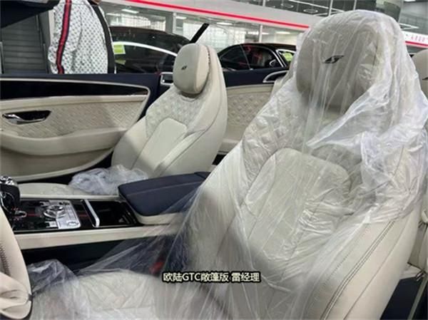 Kaiyun（中国体育）：2023款宾利欧陆GTC敞篷版荧光绿亚麻白展位现车特价卖全国上牌(图7)